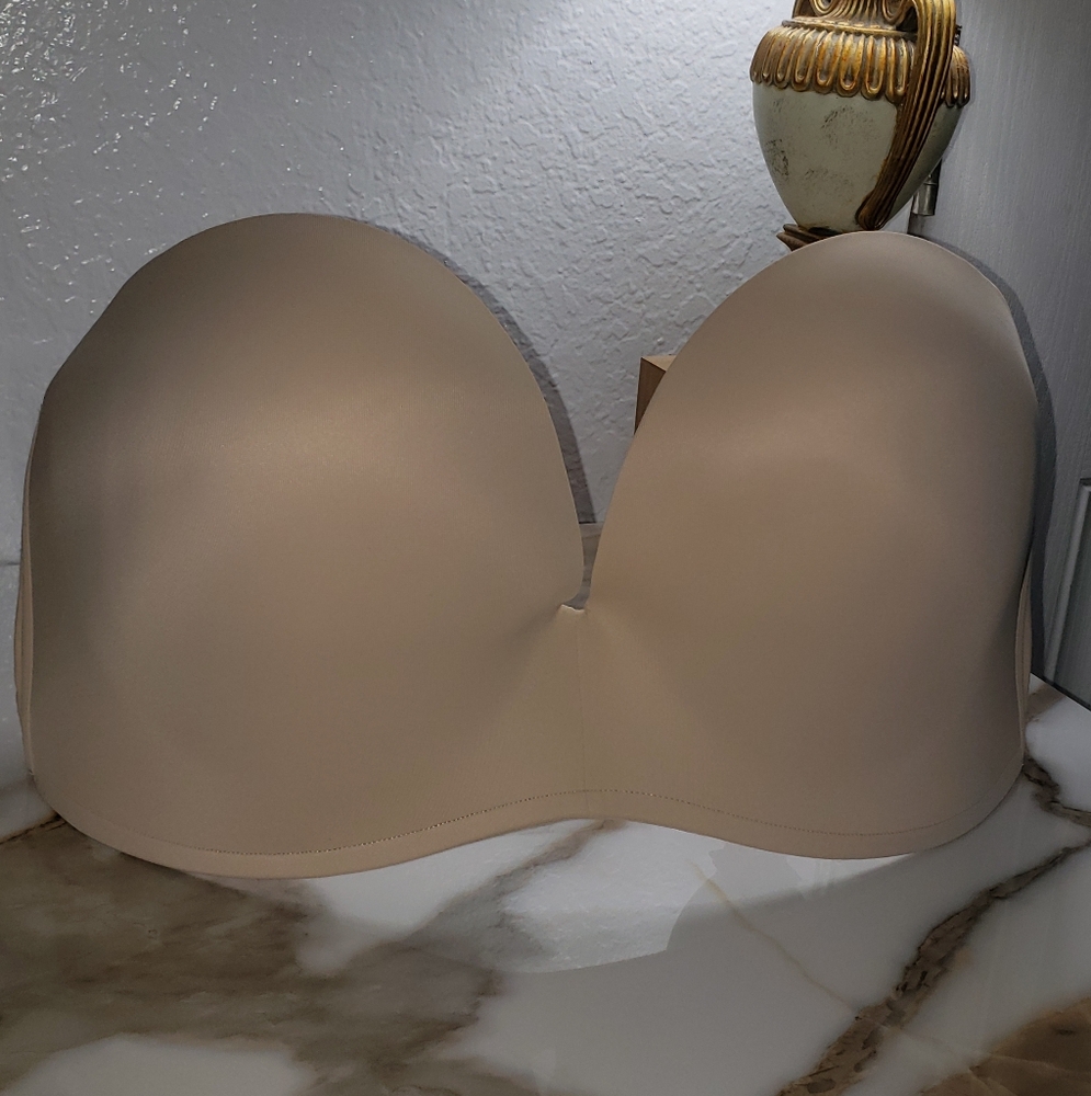 Seamless Strapless Bra Ultimate Support Light Oatmeal Color Sz 44E New Delimira